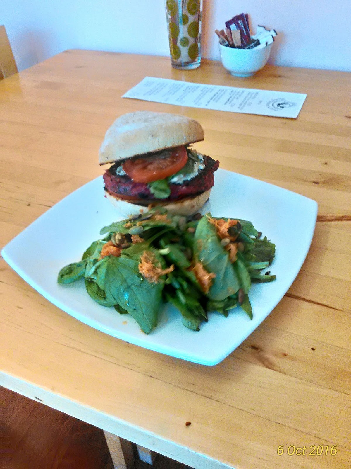 World Peace Cafe: food & drinks
