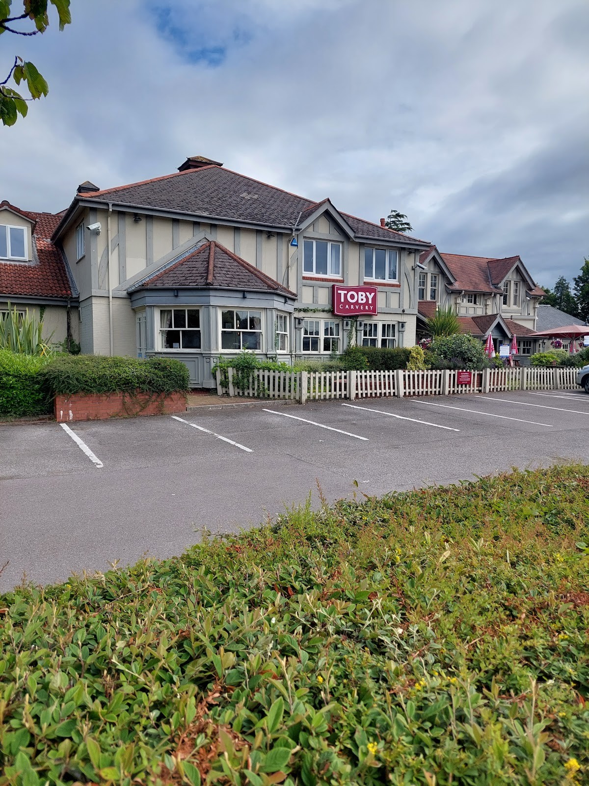 Toby Carvery Whitchurch: the place