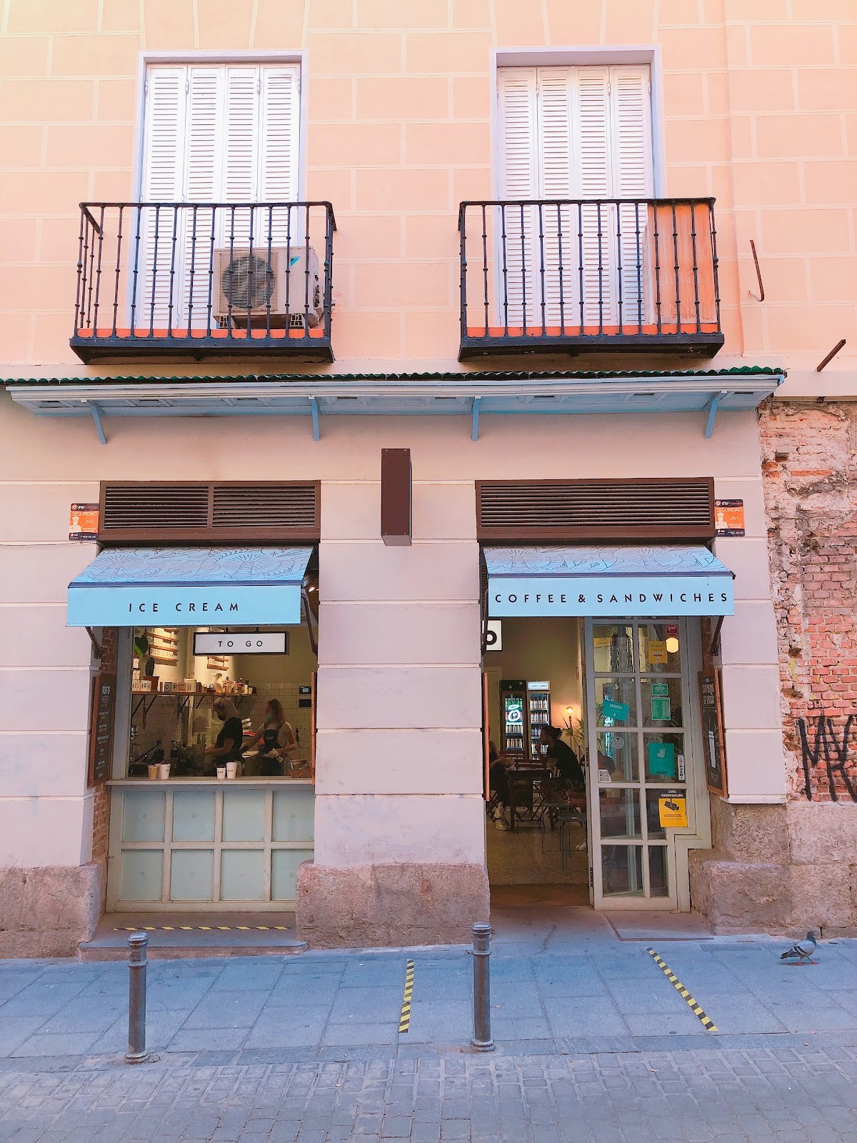 TÖTO ICE CREAM & COFFEE: the place