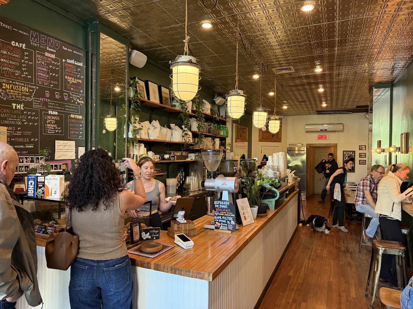 Café Humble Lion (Sherbrooke): the place