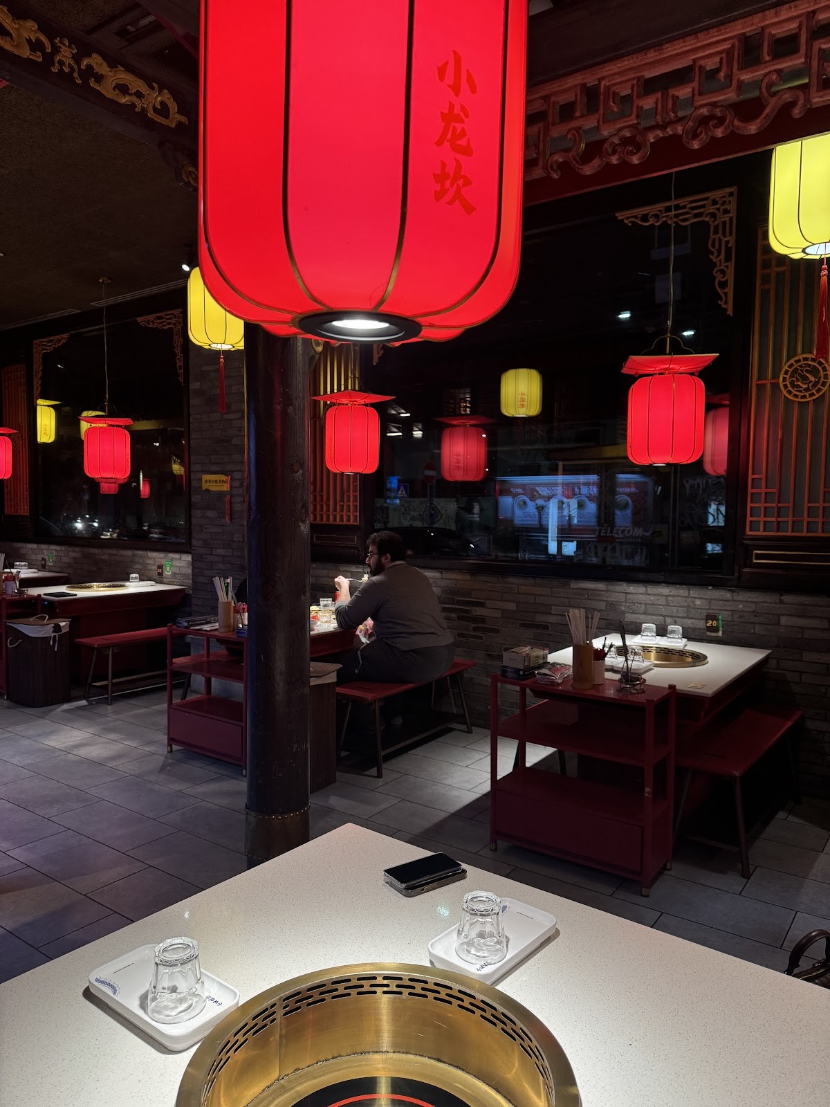 Shoo Loong Kan Hotpot Milano: the place