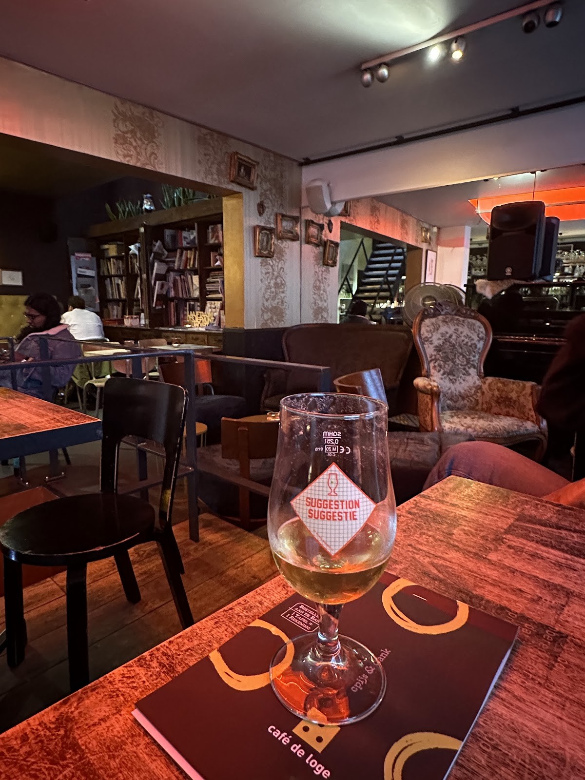 Café de Loge: the place