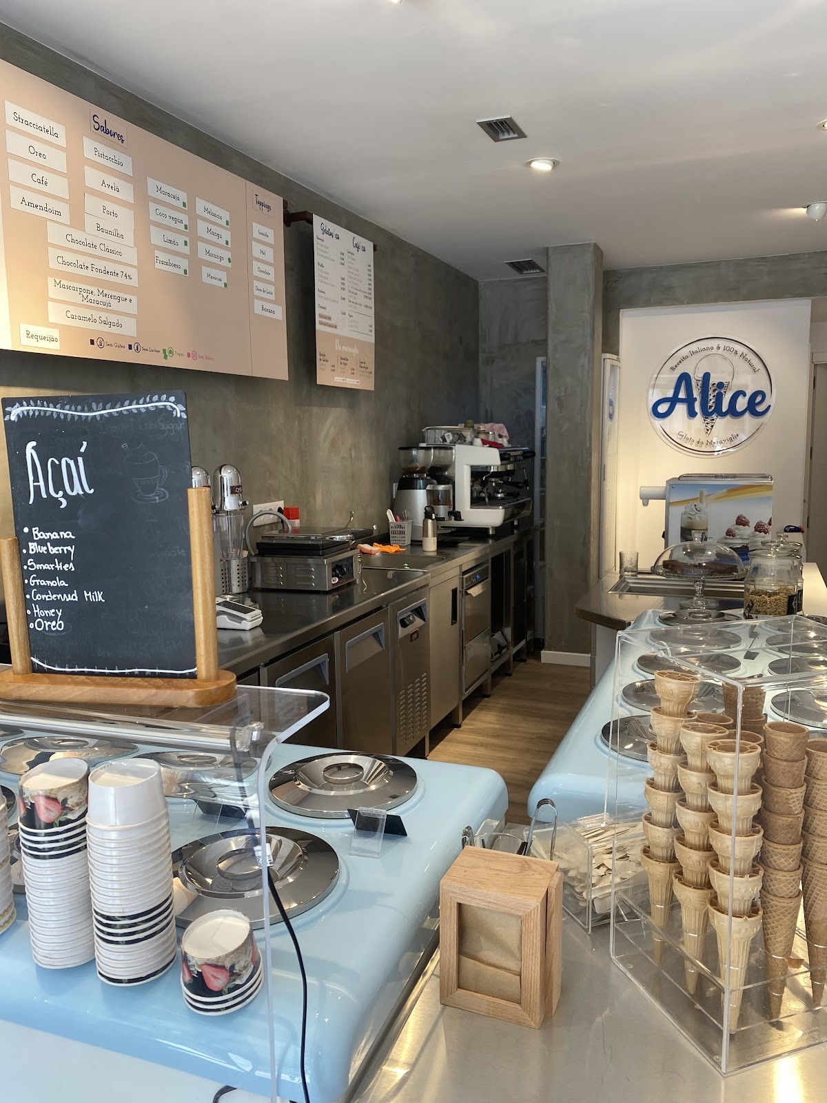 Açaí da Meraviglie by Alice: the place