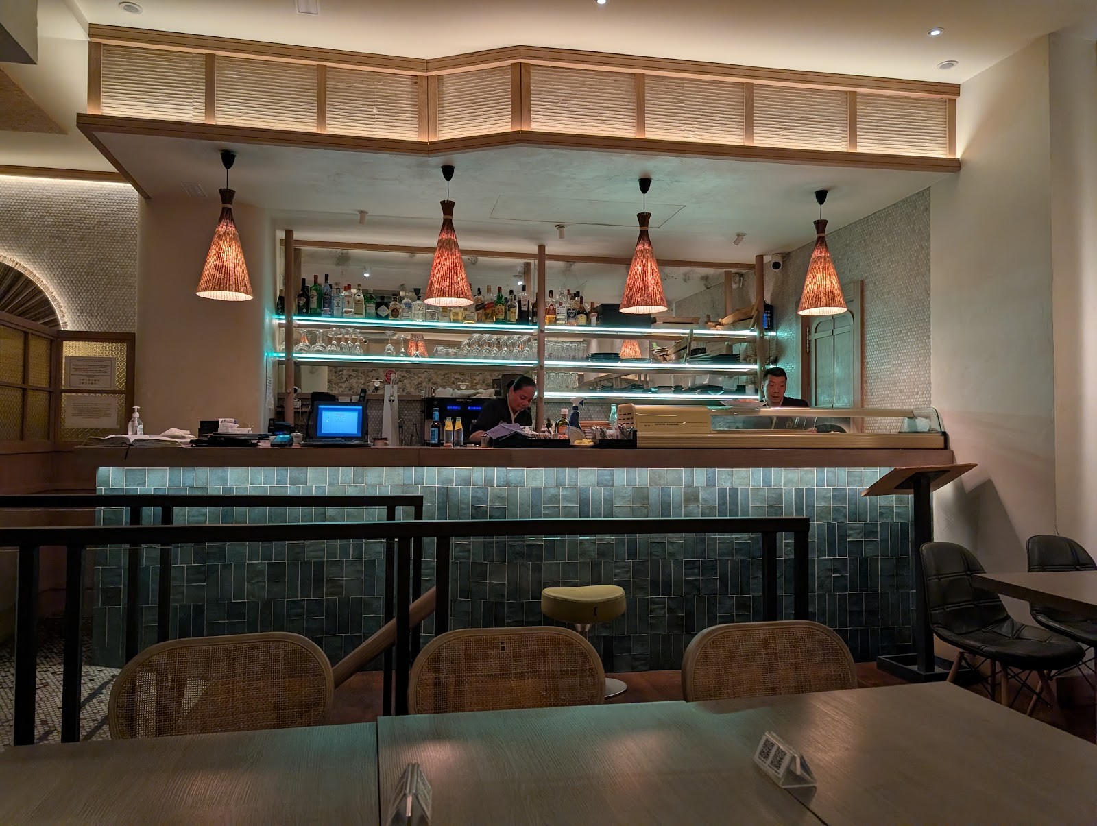Yoshi - Sushi & More: the place