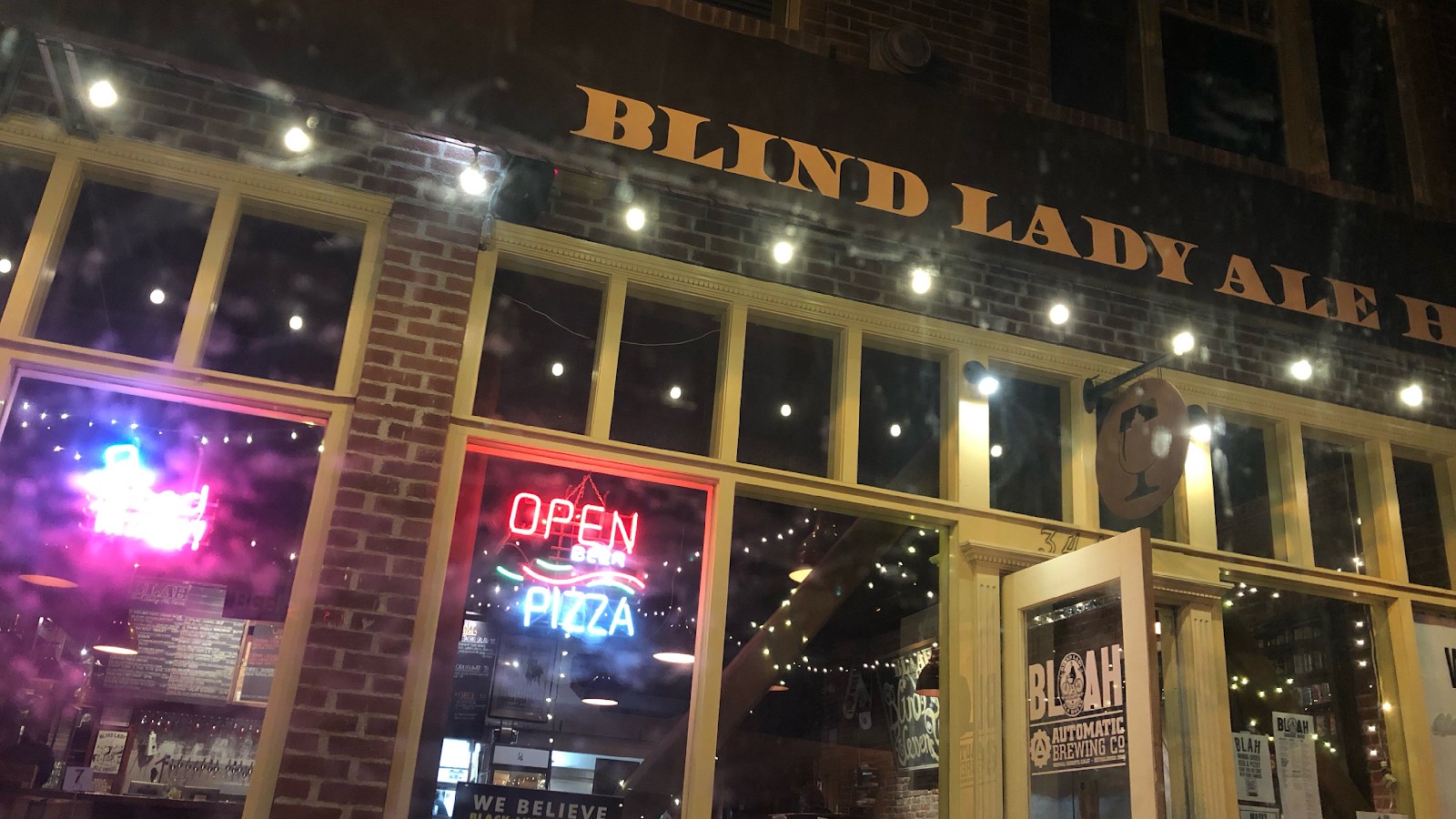 Blind Lady Ale House: the place