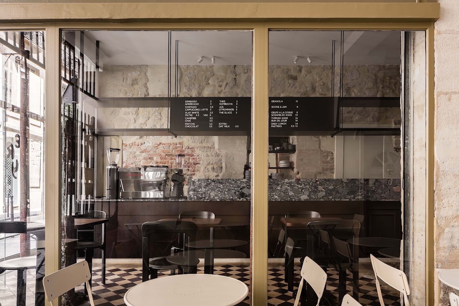 Café Berry: the place
