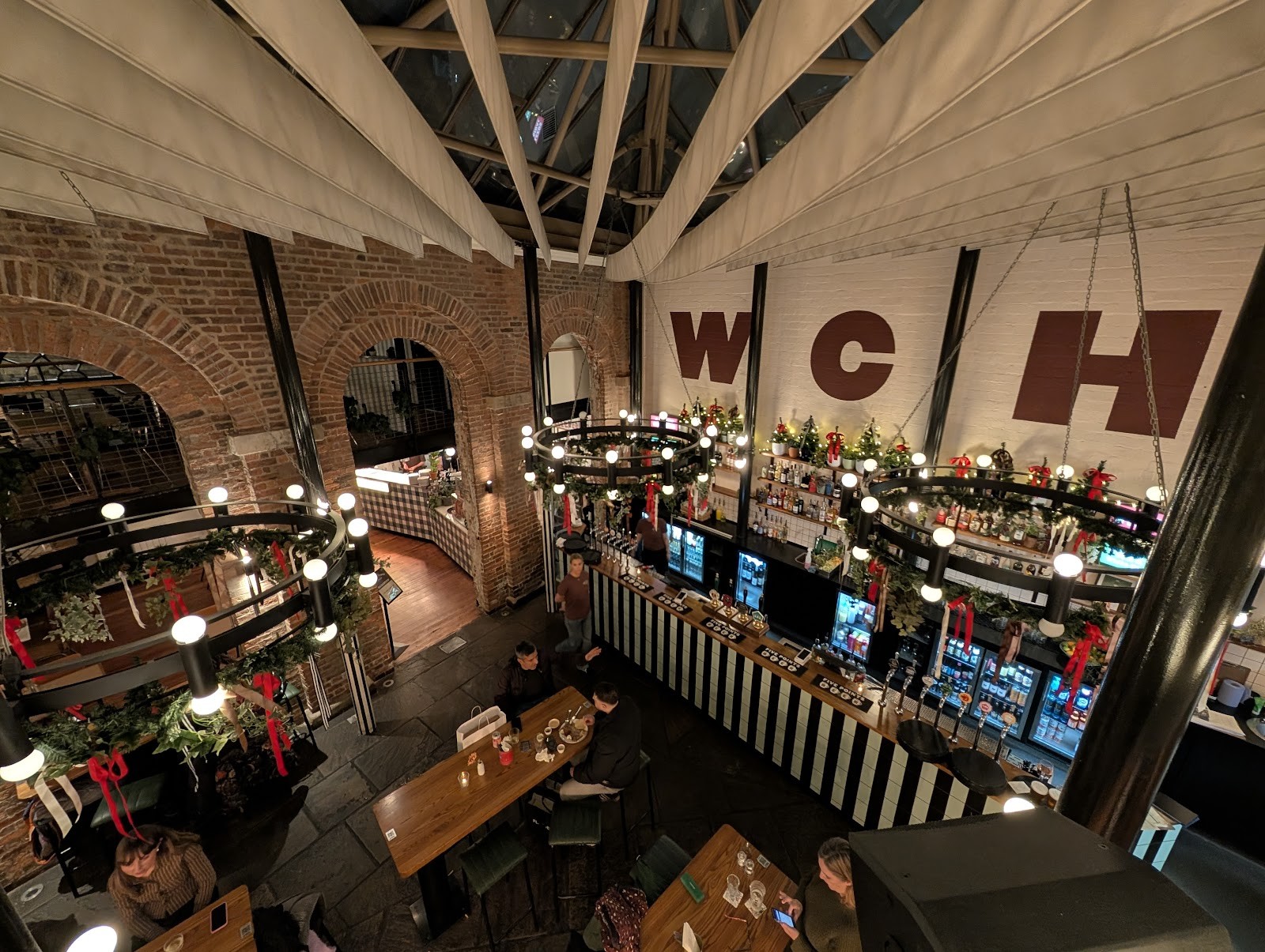 White Cloth Hall: the place