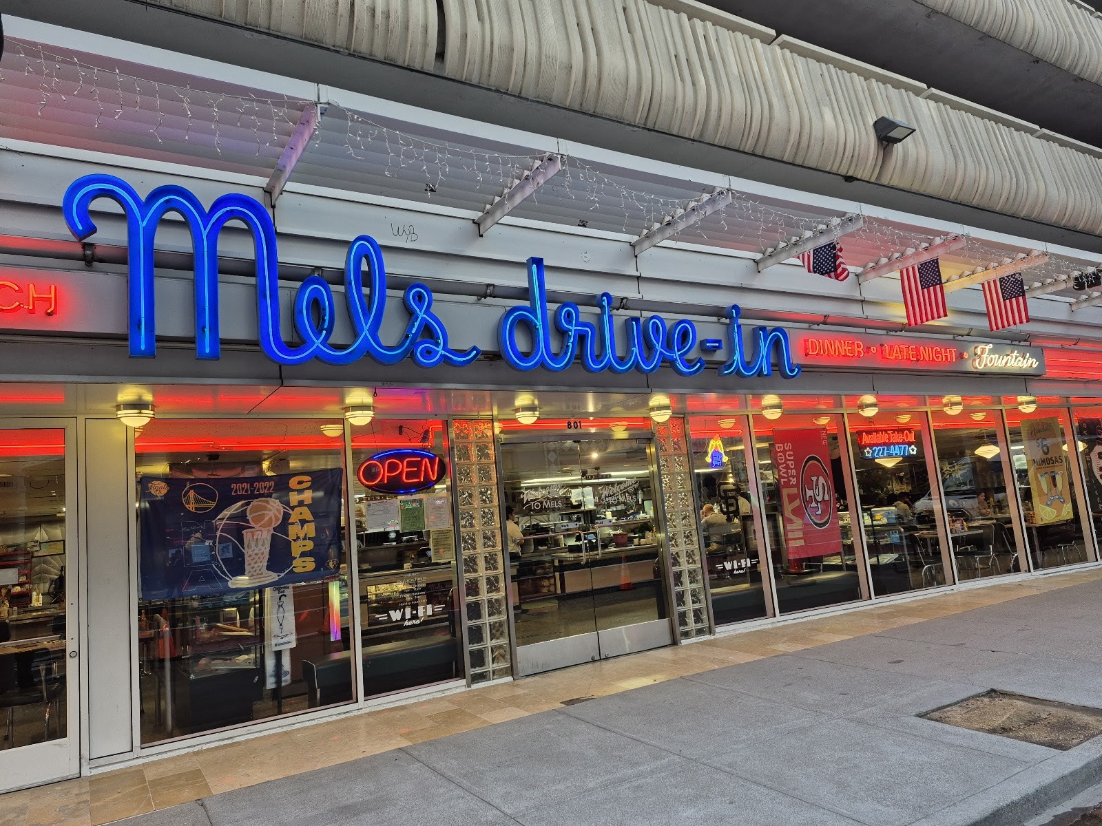 Mel's Drive-In: the place
