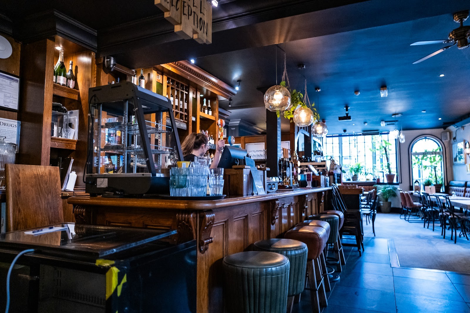 The Blackburne Pub & Eatery - Catharine St: the place