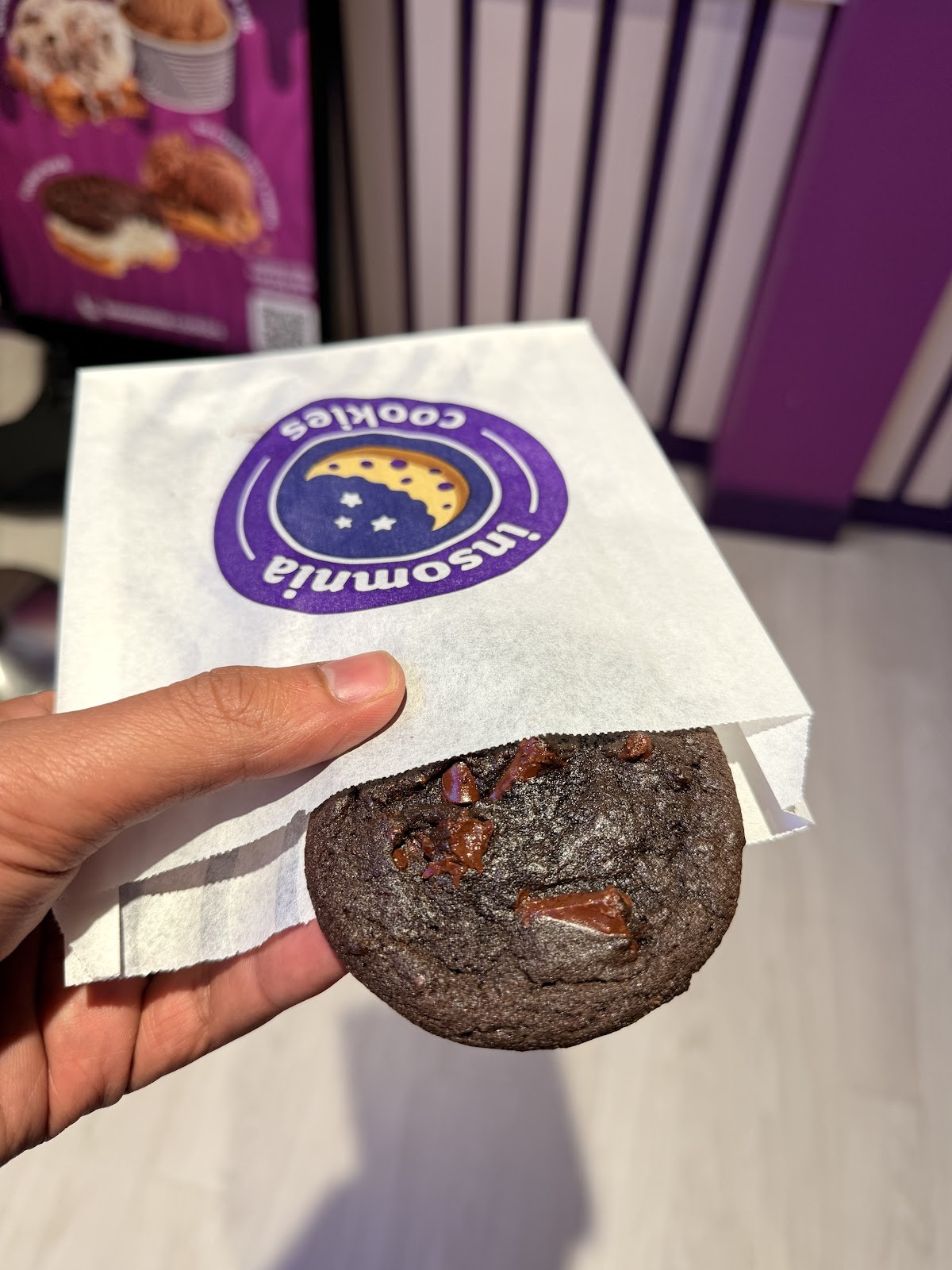 Insomnia Cookies: food & drinks