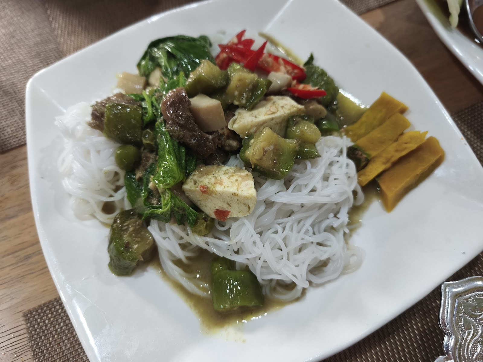Pinanong Vegetarian: food & drinks