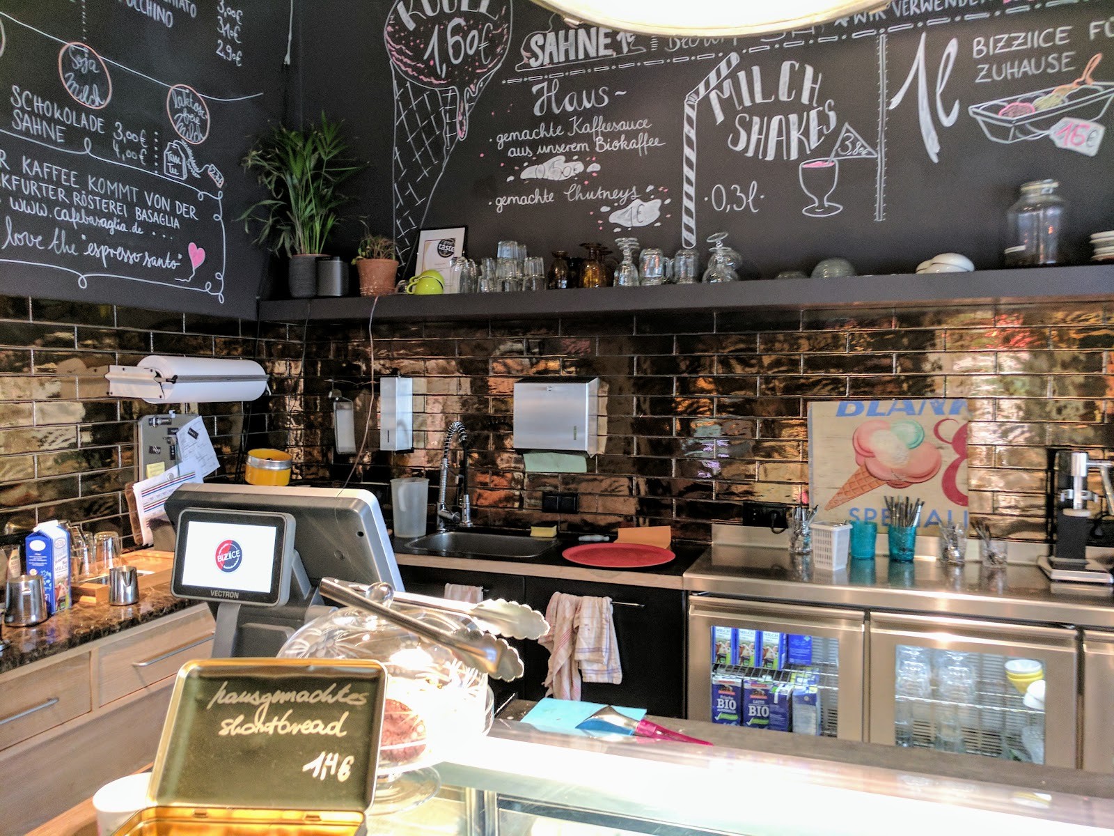 Bizziice Ice-Ceam Organic Gelato Northside: the place