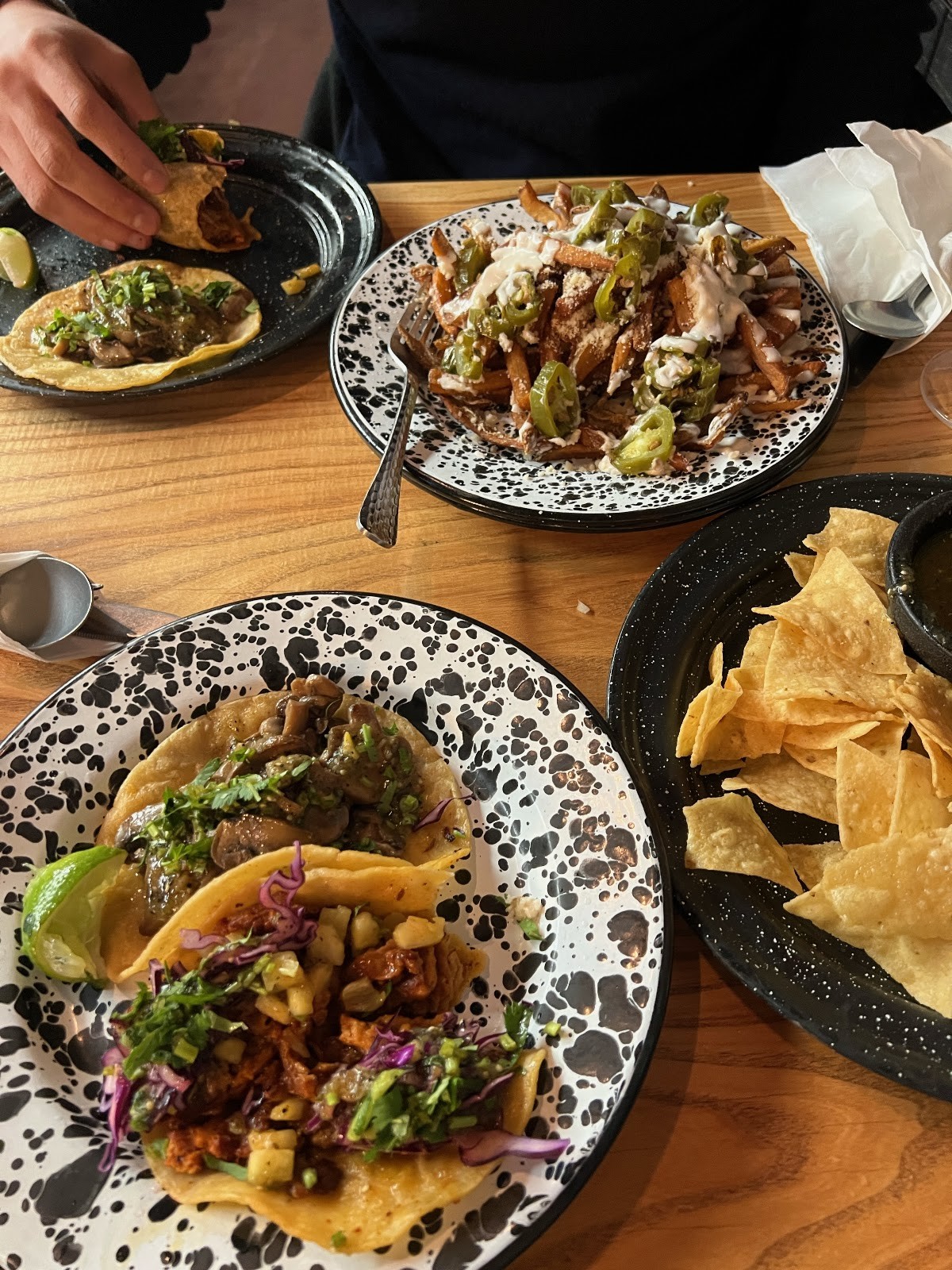 Penelope’s Vegan Taqueria: food & drinks