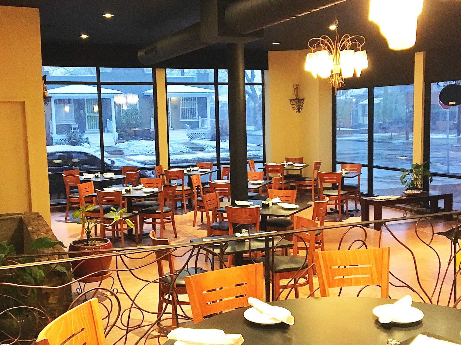 Byblos Express Greek and Lebanese: the place