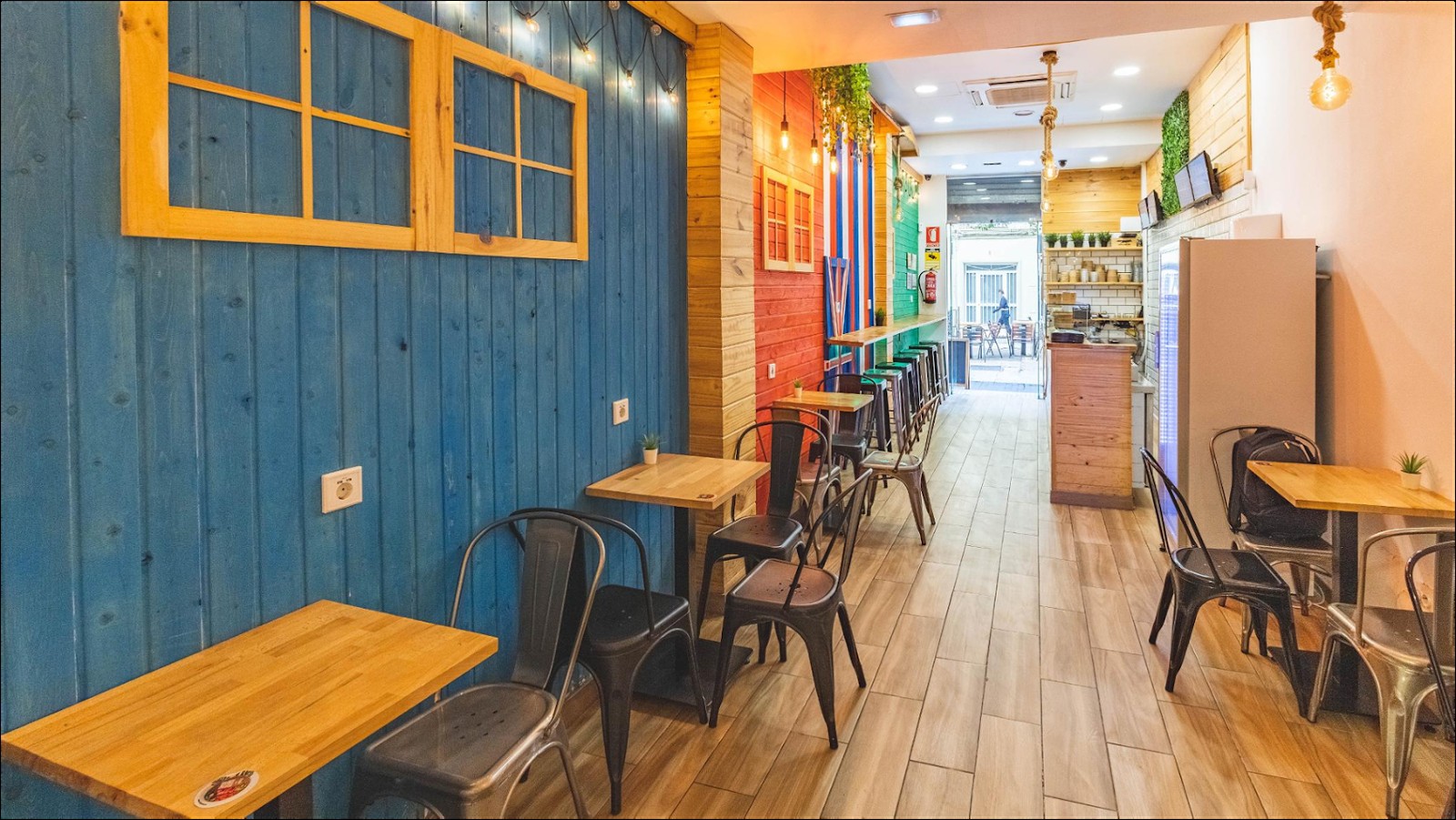 City Poké - Plaza Ayuntamiento: the place