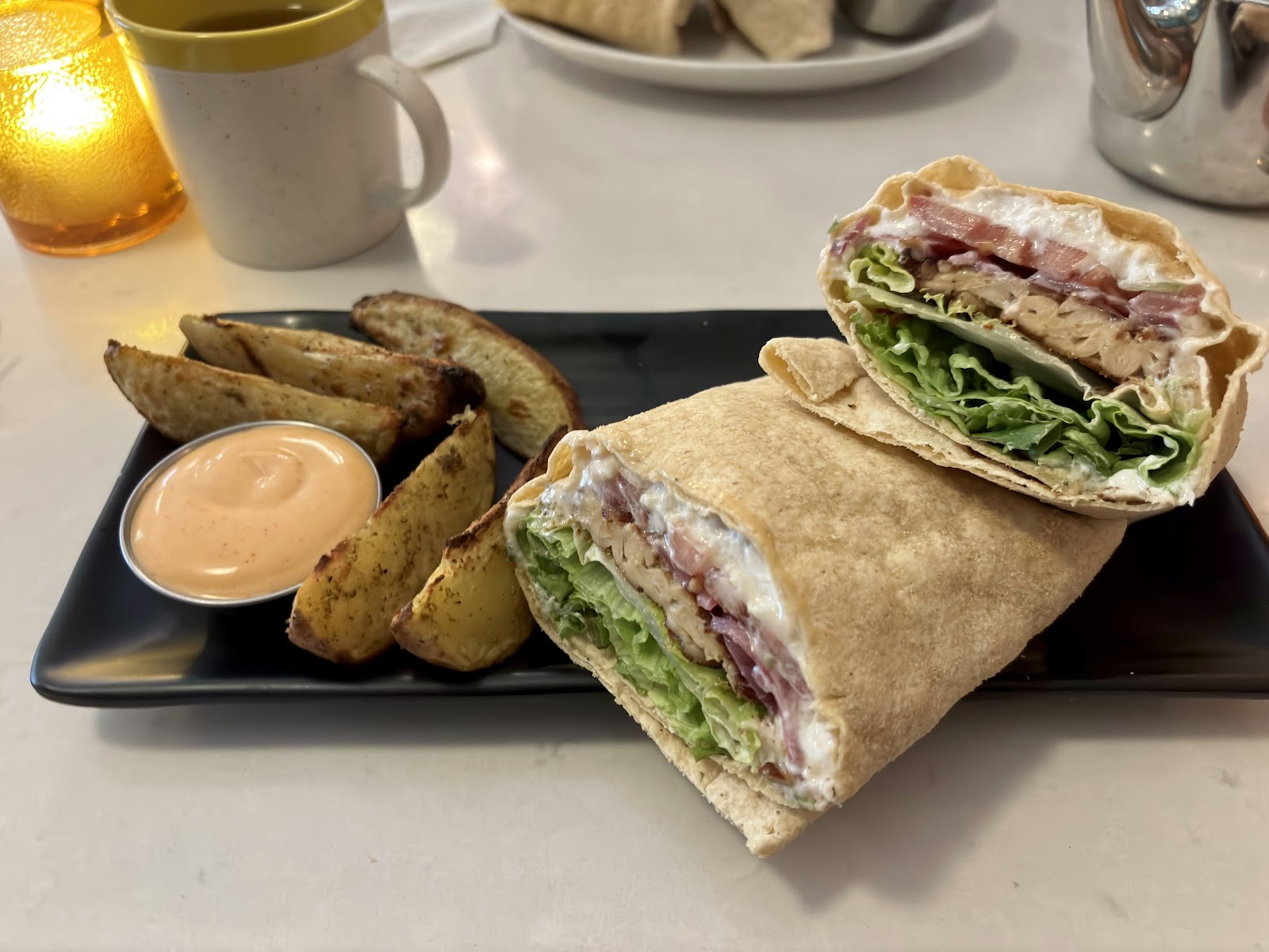 Aux Vivres Plateau: food & drinks