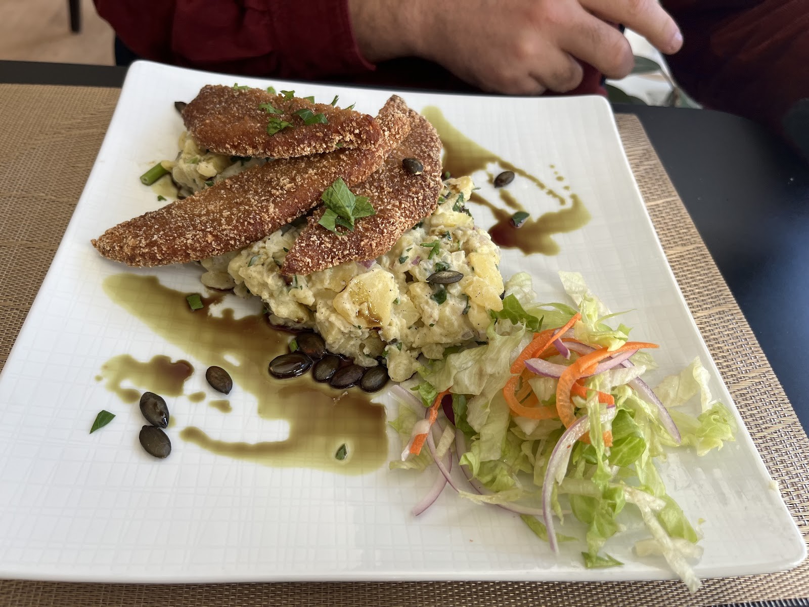 Loving Hut Neubau: food & drinks