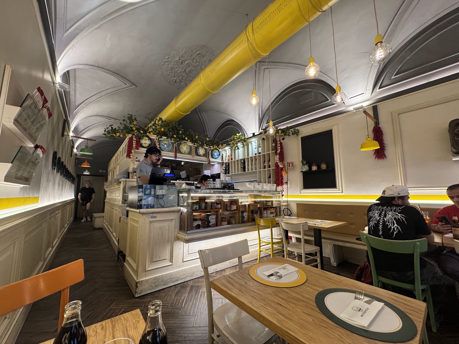 Mister Pizza - Duomo: the place