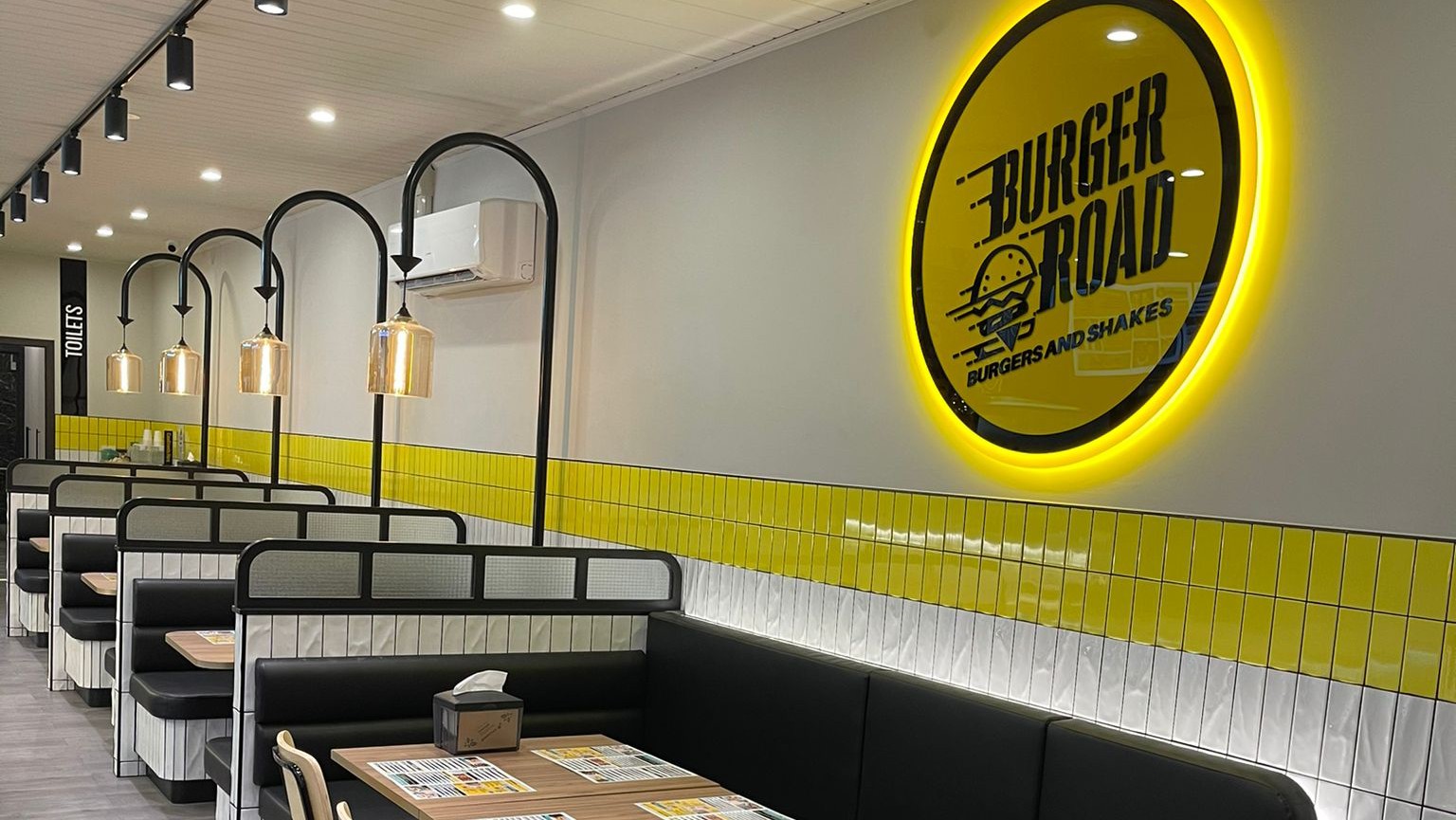 Burger Road Werribee: the place