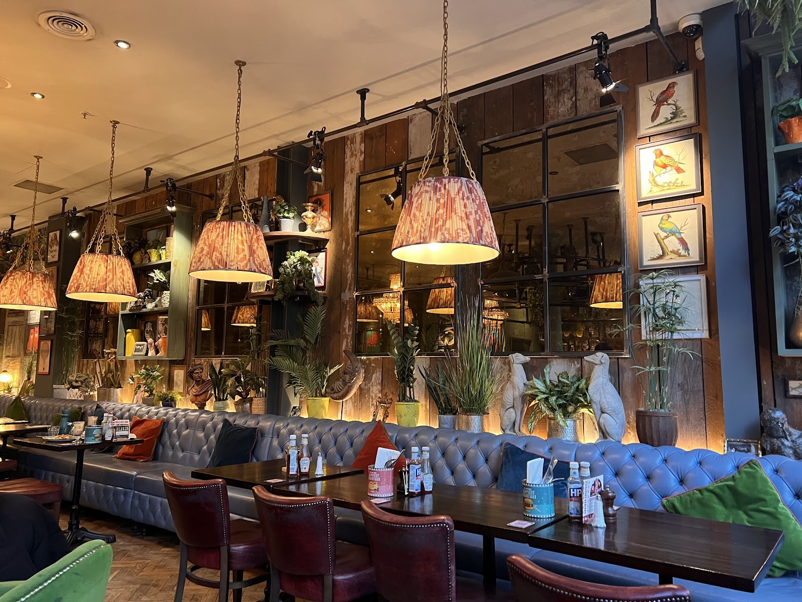 Bill's Spinningfields Restaurant: the place