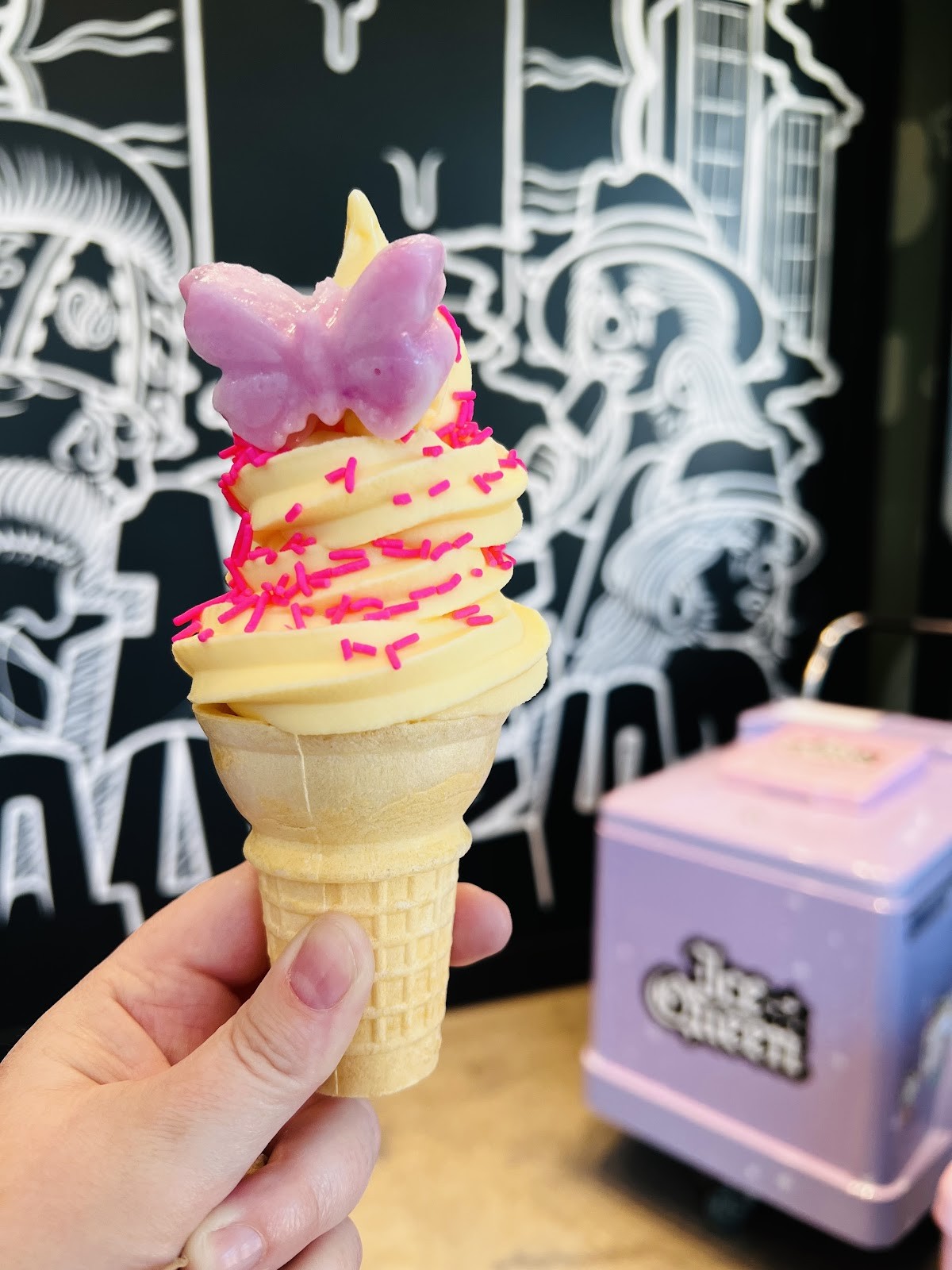 Ice Queen: food & drinks