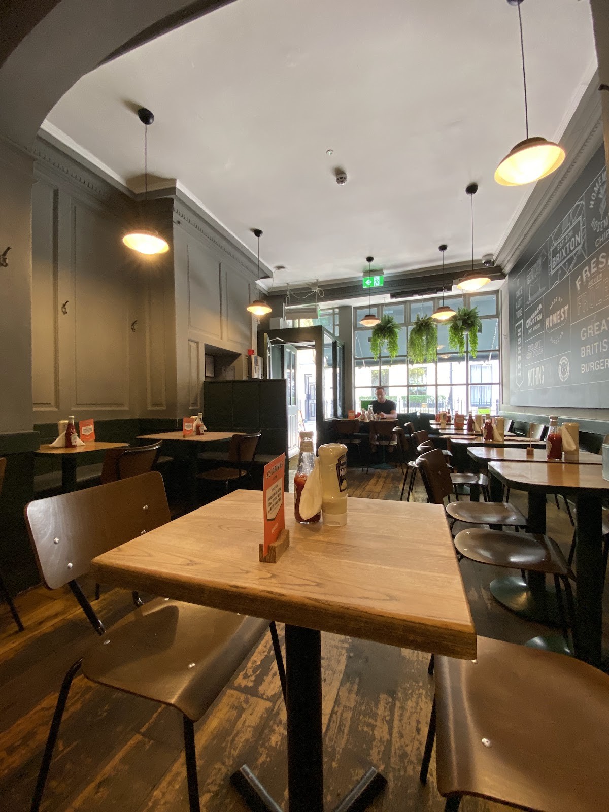 Honest Burgers Meard Street - Soho: the place