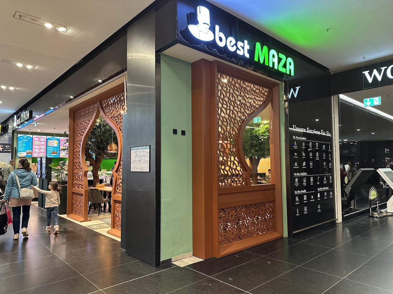 Best Maza: the place