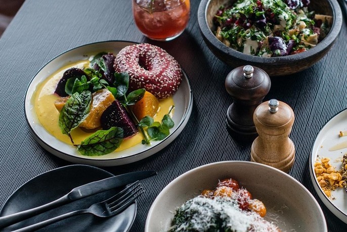 Green Man's Arms: food & drinks