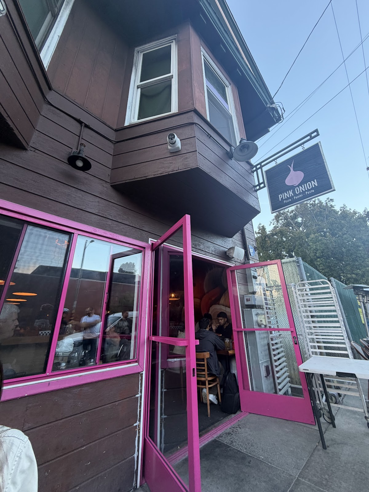 Pink Onion: the place