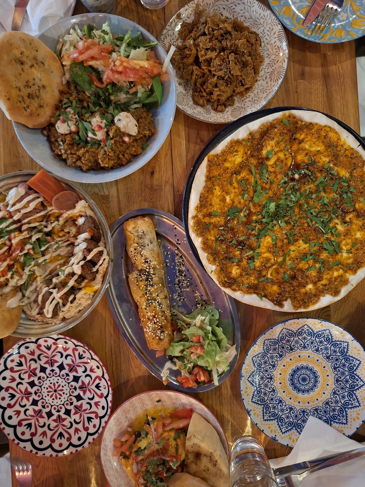 Gaia Kitchen: food & drinks