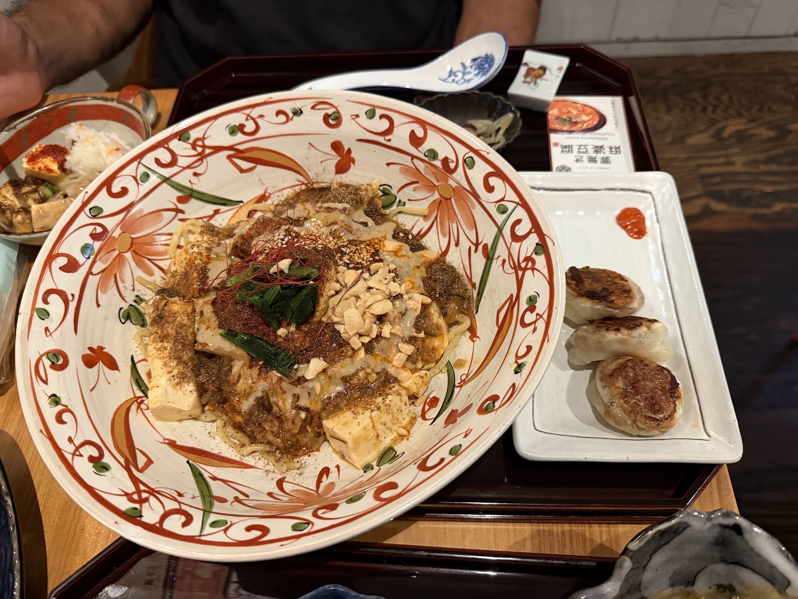 TSUMINAKI Mapo Tofu: food & drinks