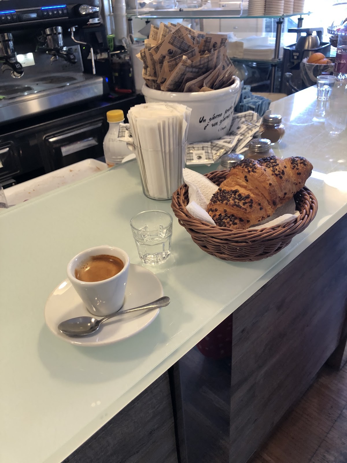 Dinchi Cafè: the place