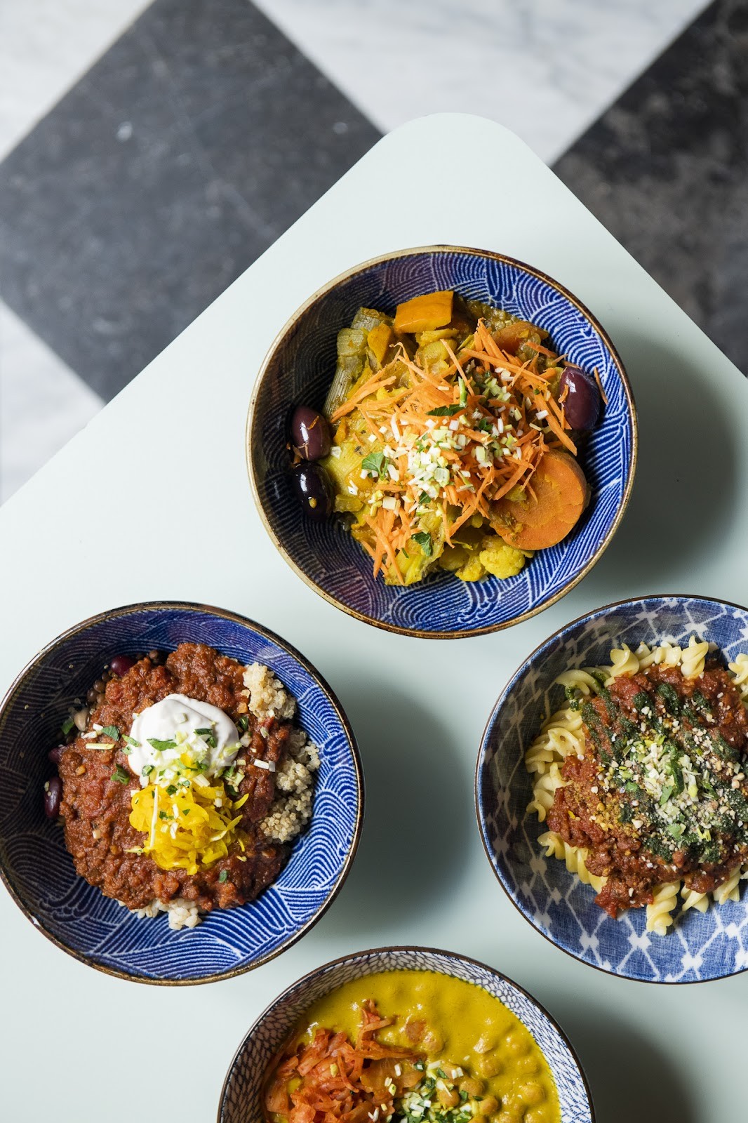 Le Botaniste: food & drinks