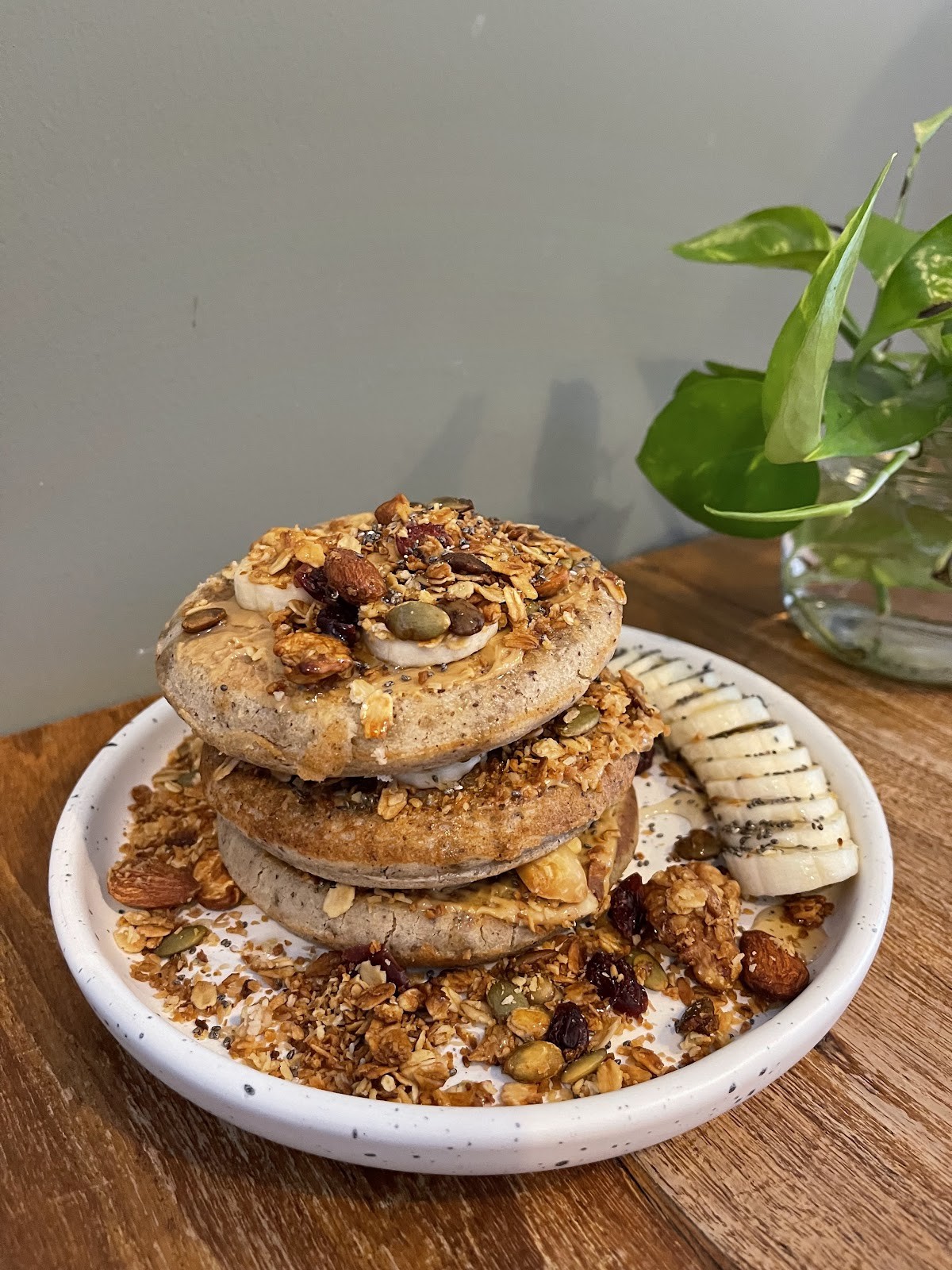 Theera Healthy Bake Room: food & drinks