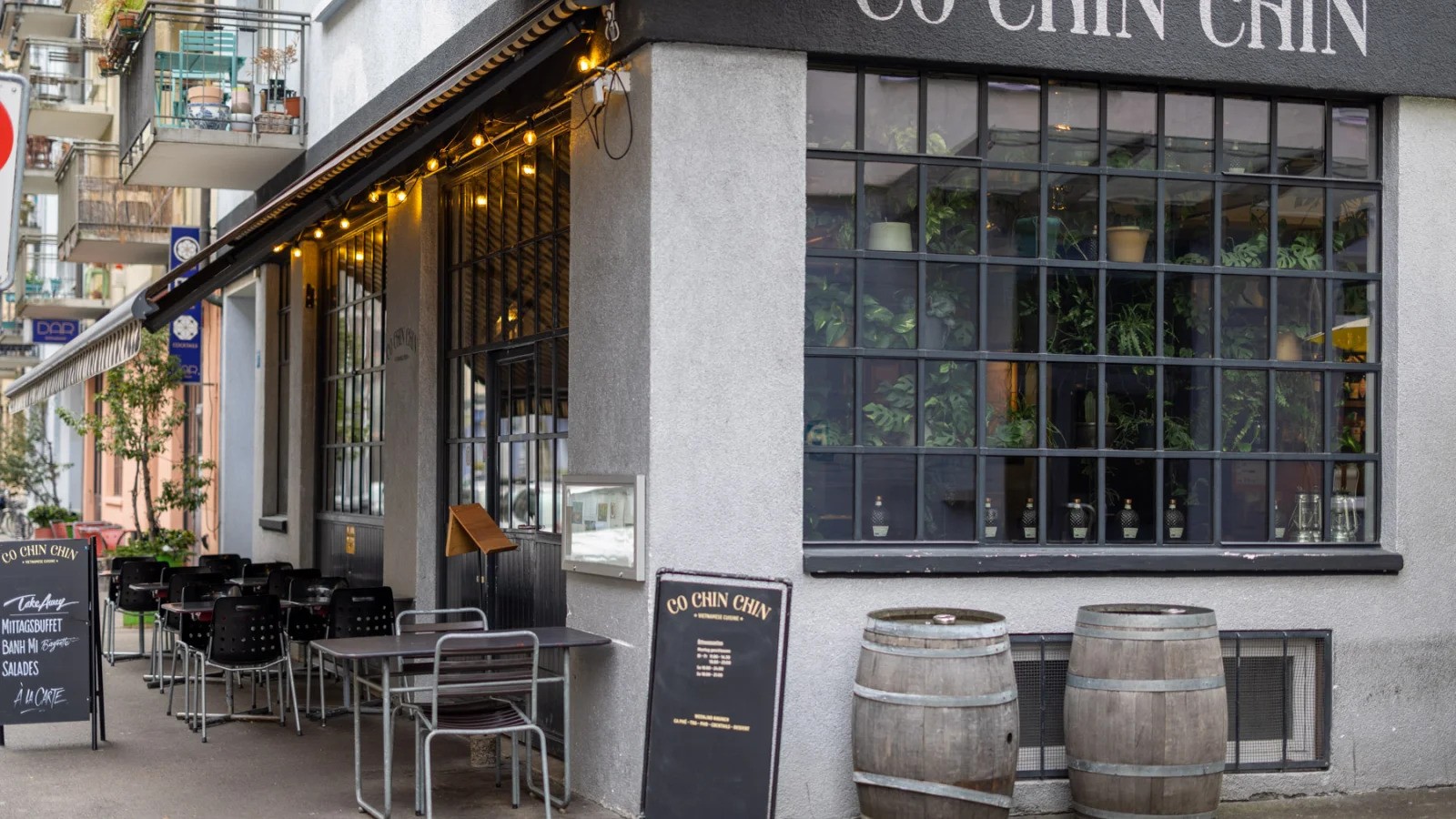 Co Chin Chin: the place
