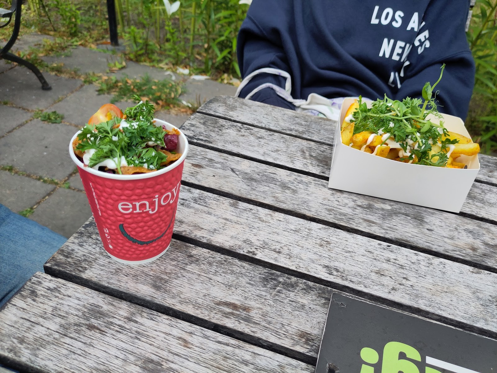 Vegan Food Box: food & drinks
