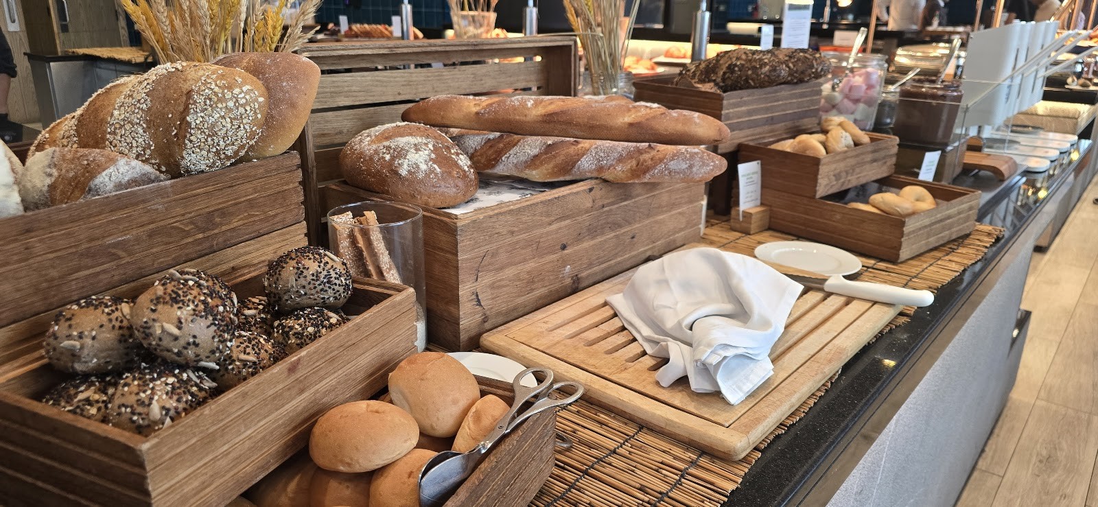 The Spice Tree - Urban Eatery: the place