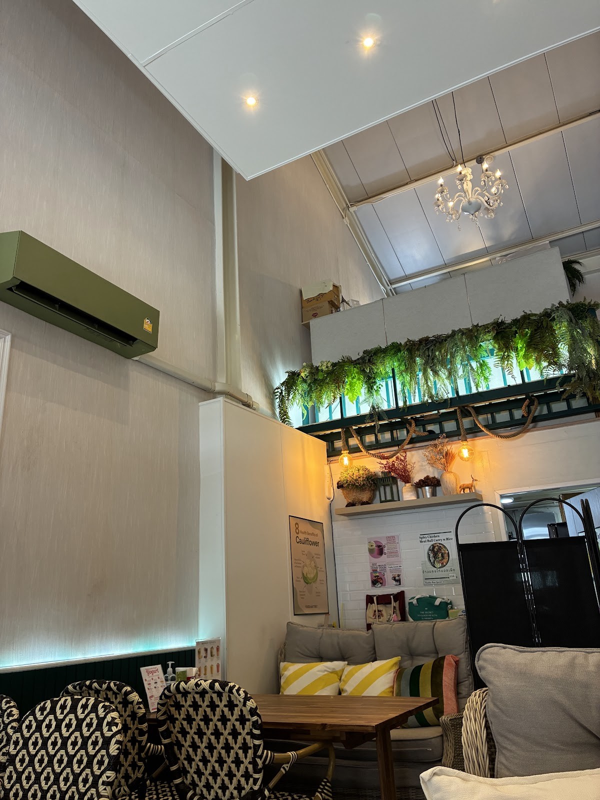 HEALTHY BEAR Little Walk Ladkrabang: the place