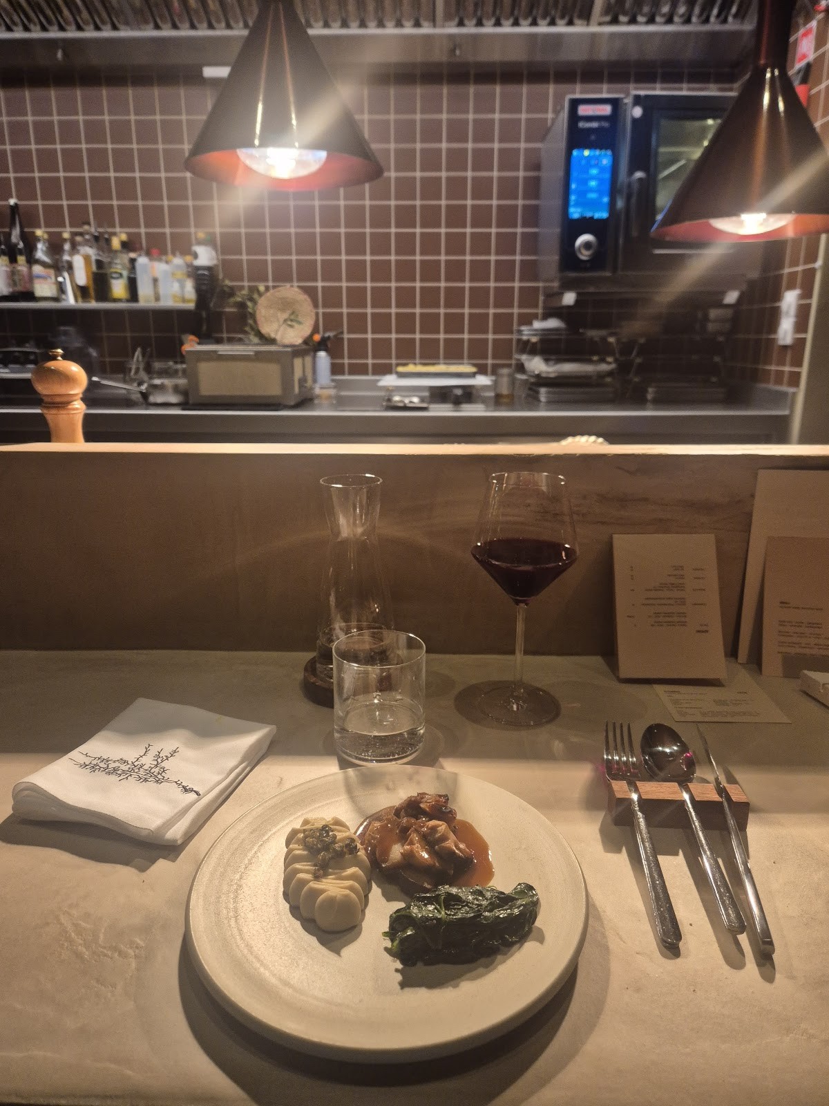 Dirt.restaurant: the place
