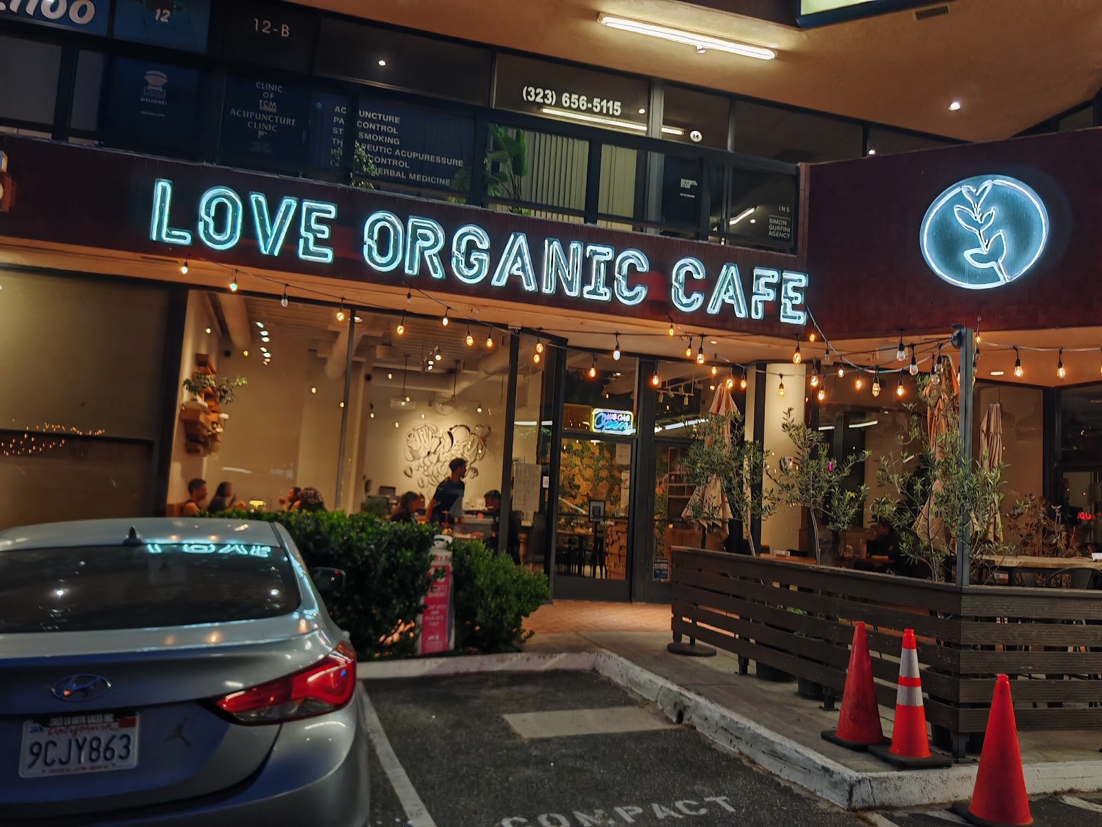 Love Organic Cafe: the place