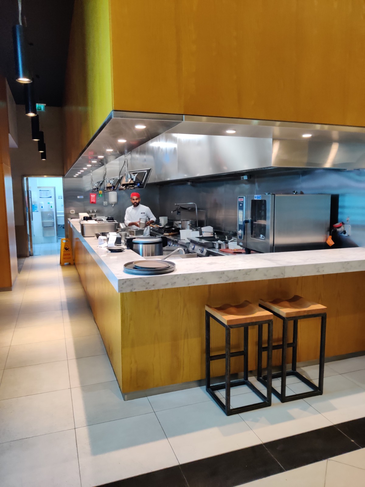 wagamama palm jumeirah: the place