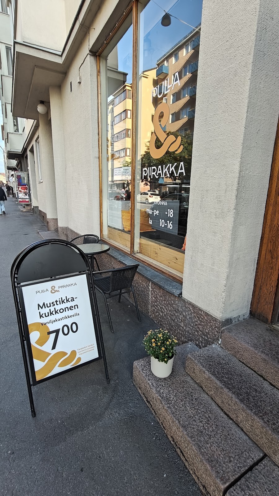 Pulla&Piirakka Vaasankatu: the place