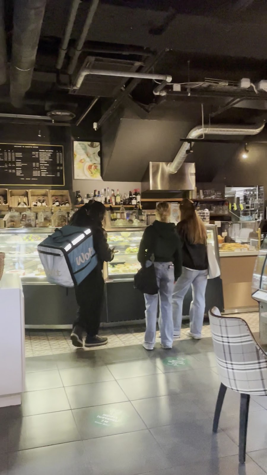 Robert's Coffee: the place