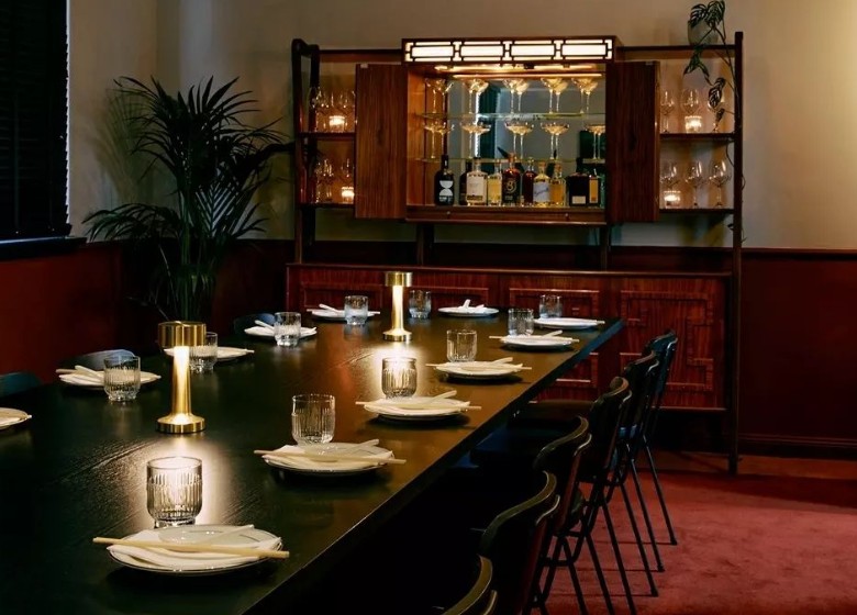 Moonhouse: the place