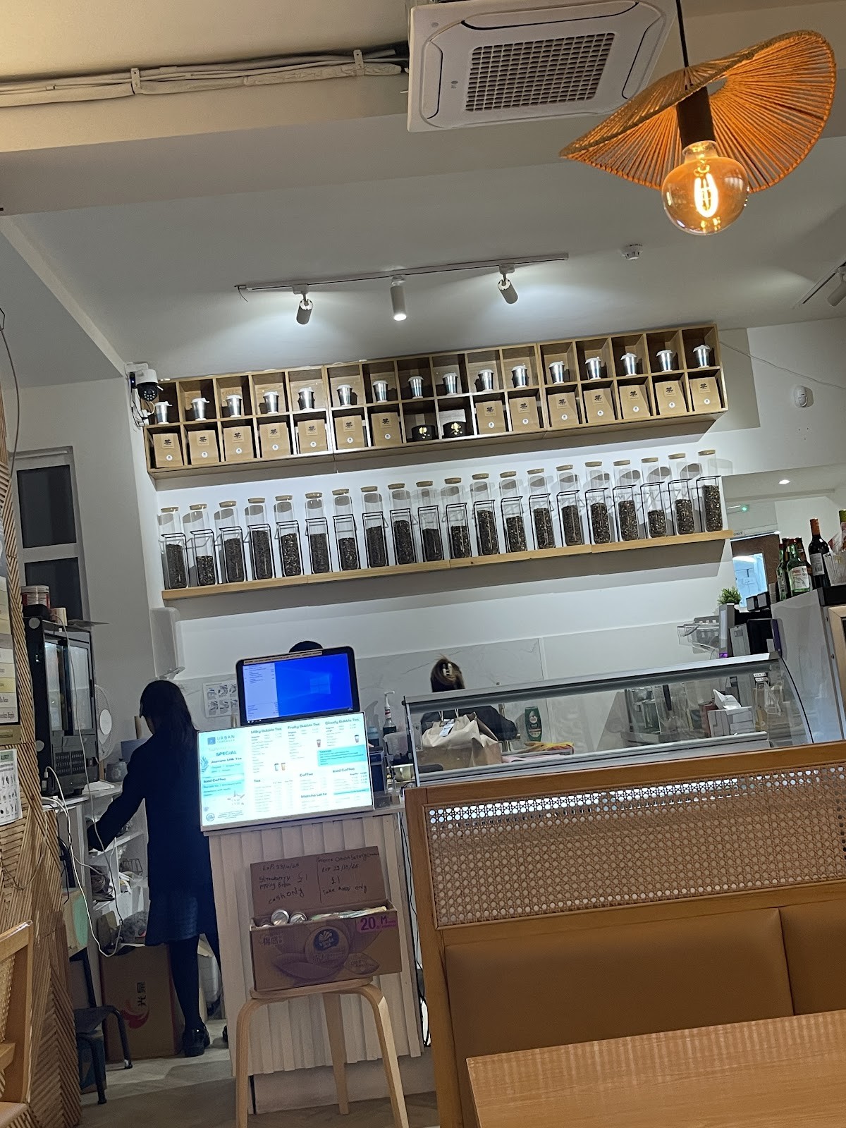 Urban Tea House: the place