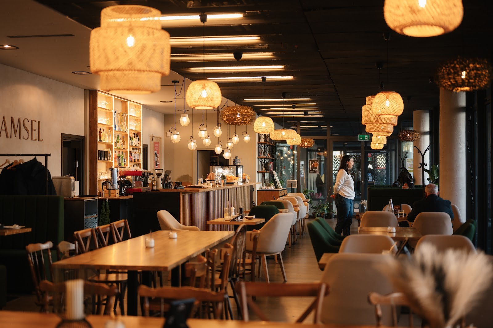 Amsel Breakfast Cafe Concept: the place
