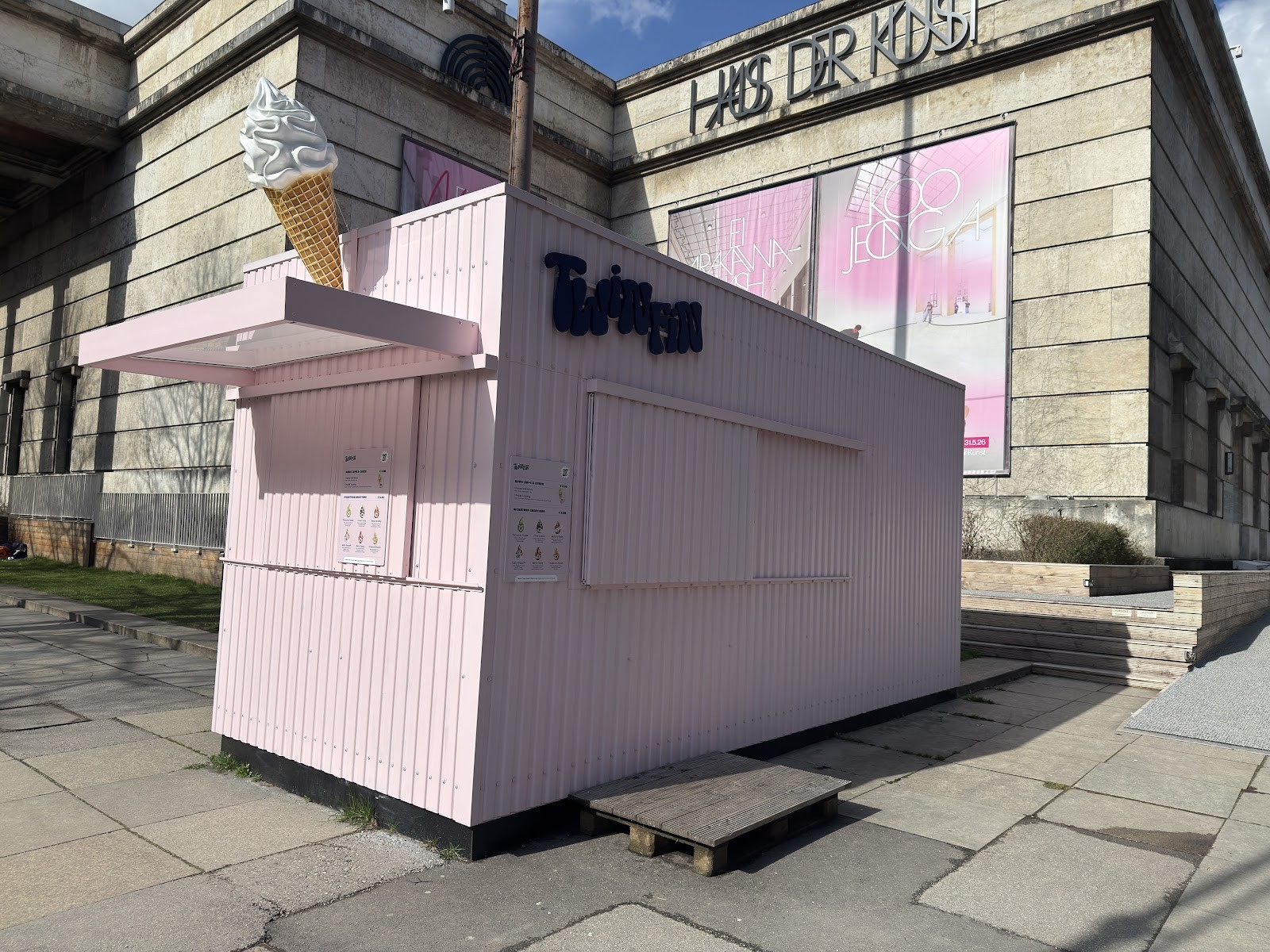 TwinFin Icecream: the place