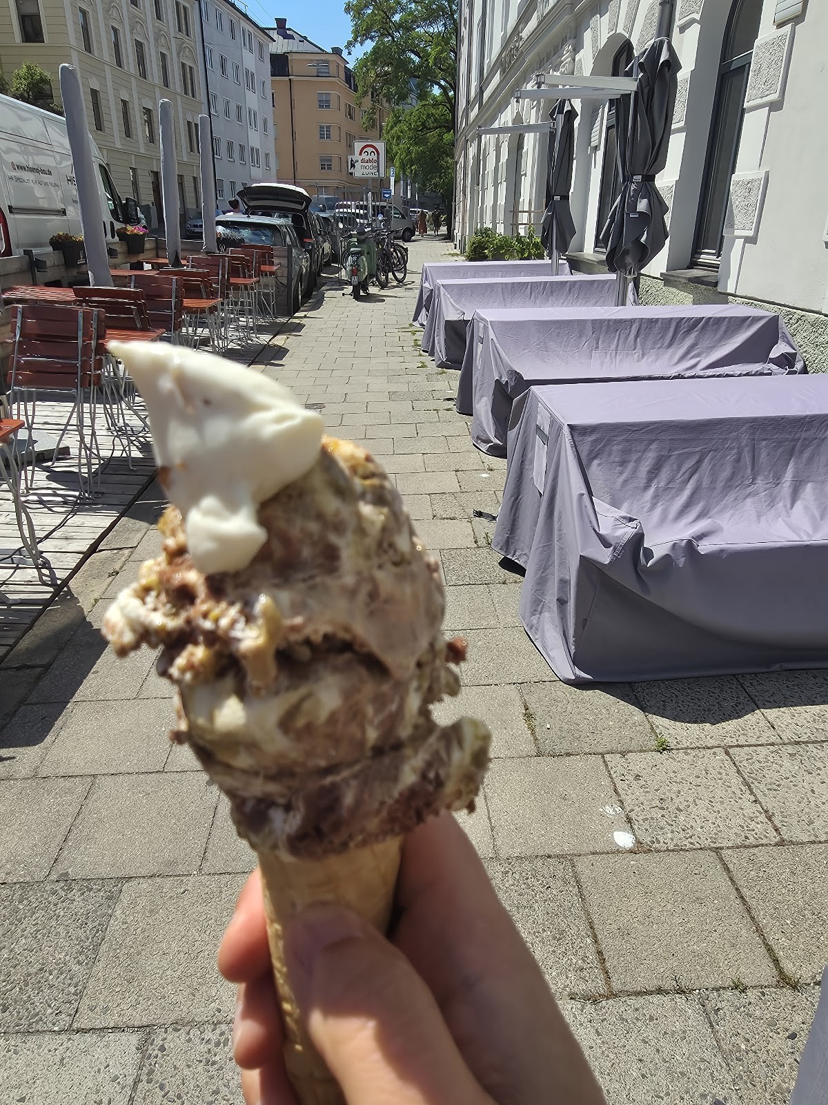 Eisbrunnen: food & drinks