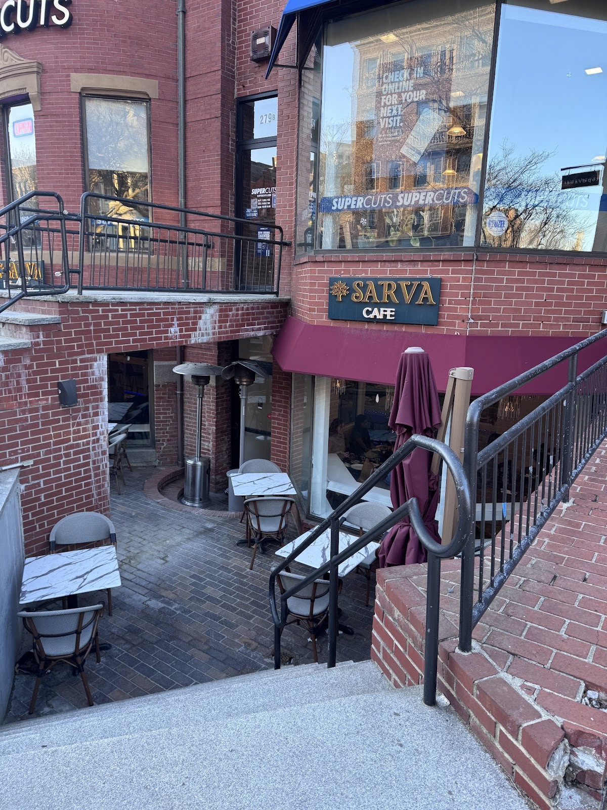 Sarva Indian Cuisine: the place