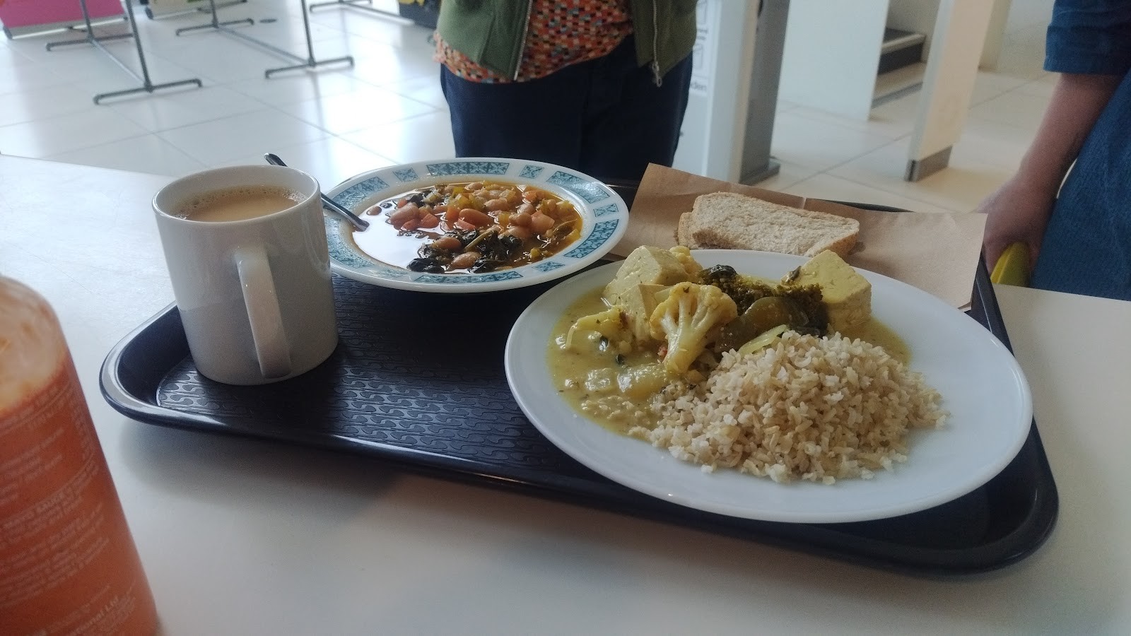 Community Cafe at 5 Pancras Square: food & drinks